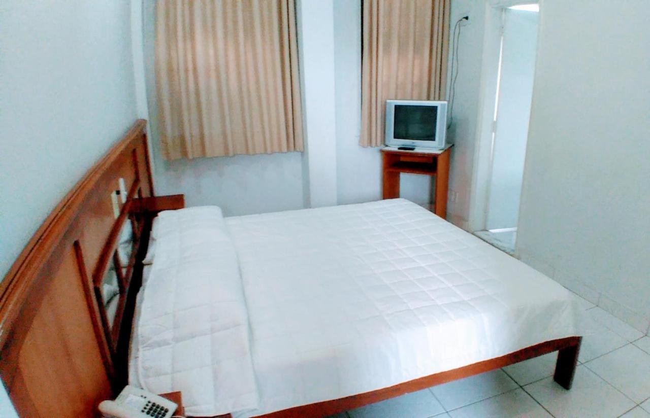 Hotel Parque Das Primaveras จาคุทิงกา ภายนอก รูปภาพ