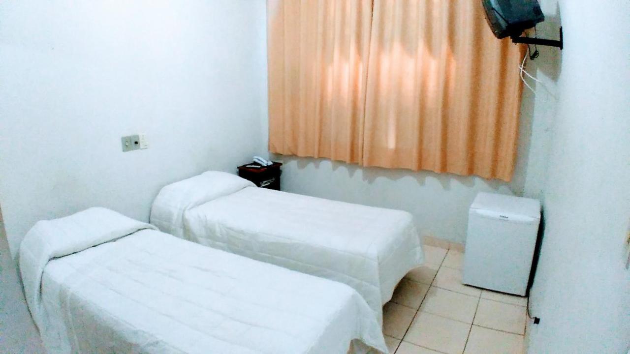 Hotel Parque Das Primaveras จาคุทิงกา ภายนอก รูปภาพ