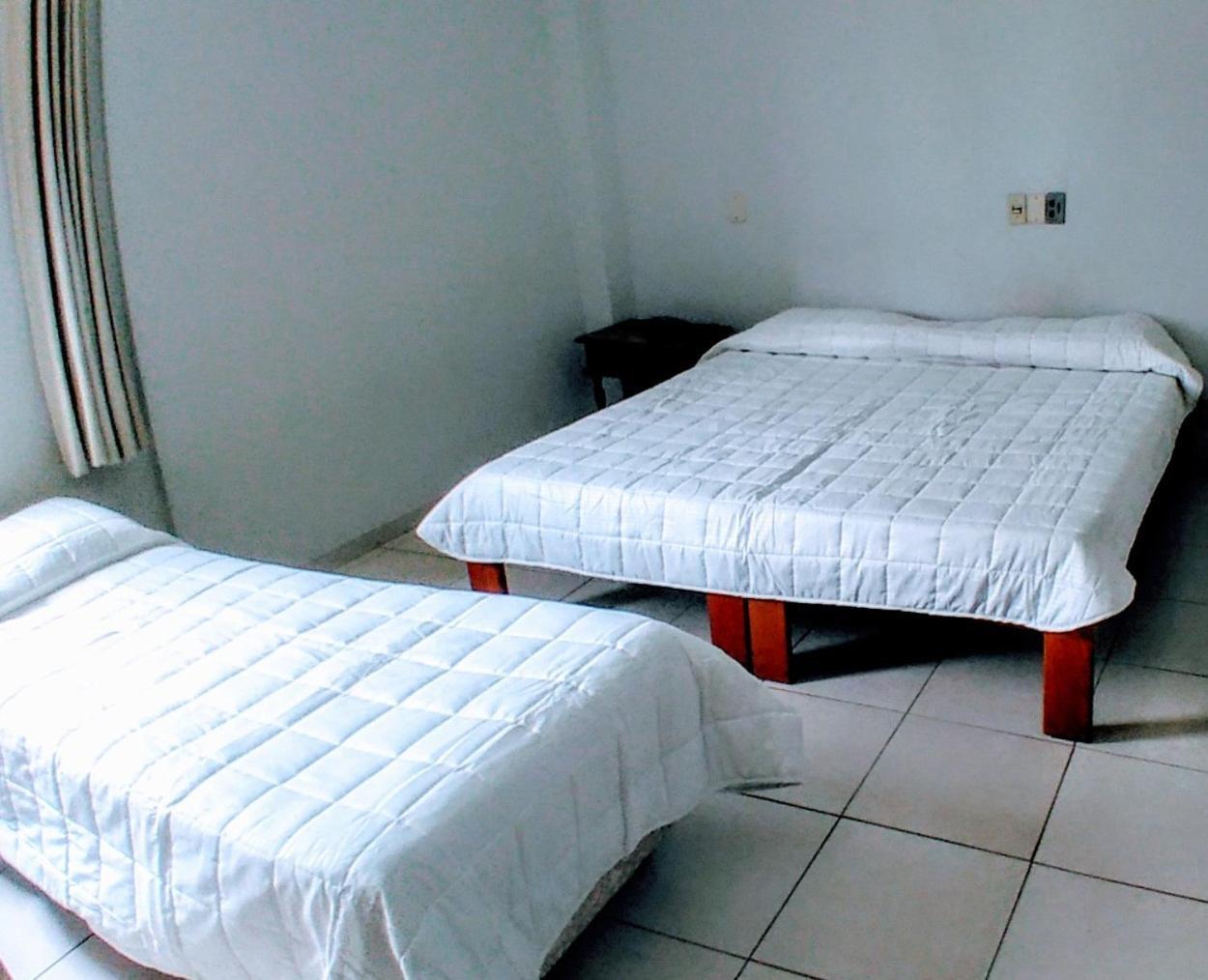 Hotel Parque Das Primaveras จาคุทิงกา ภายนอก รูปภาพ